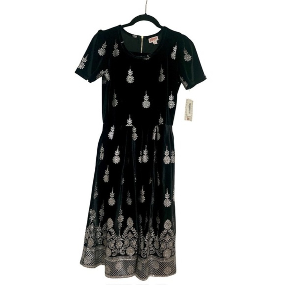 NWT LULAROE AMELIA ELEGANT BLACK SILVER‎ DIPPED EMBROIDERED SEQUIN DRESS SIZE M